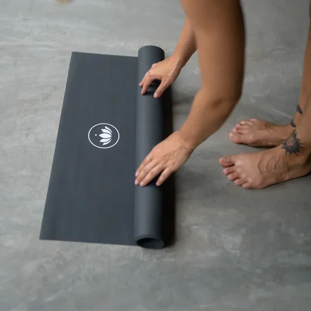 Lotuscraft Arise Travel Mat - Asanaverse Lotuscraft Arise Travel Mat – Beste Reise Yogamatte für Urban Yogis